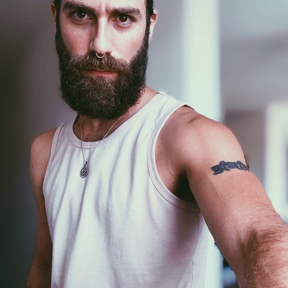 Meet your Posher, Nick - Picture 3 of 3